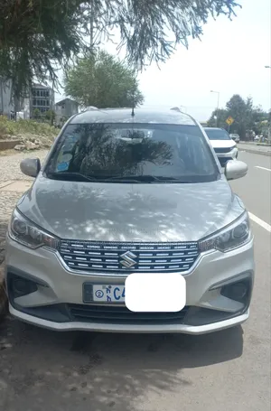 Suzuki Ertiga 2021 Silver