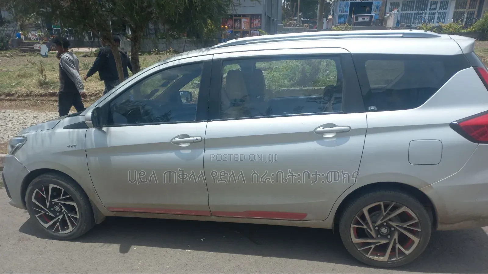Suzuki Ertiga 2021 Silver