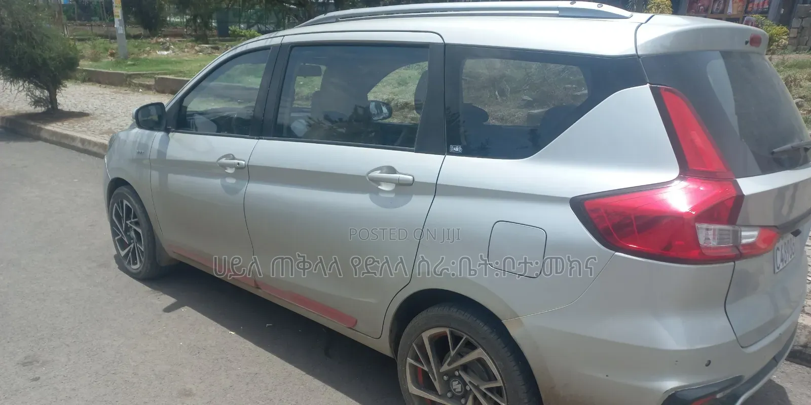 Suzuki Ertiga 2021 Silver