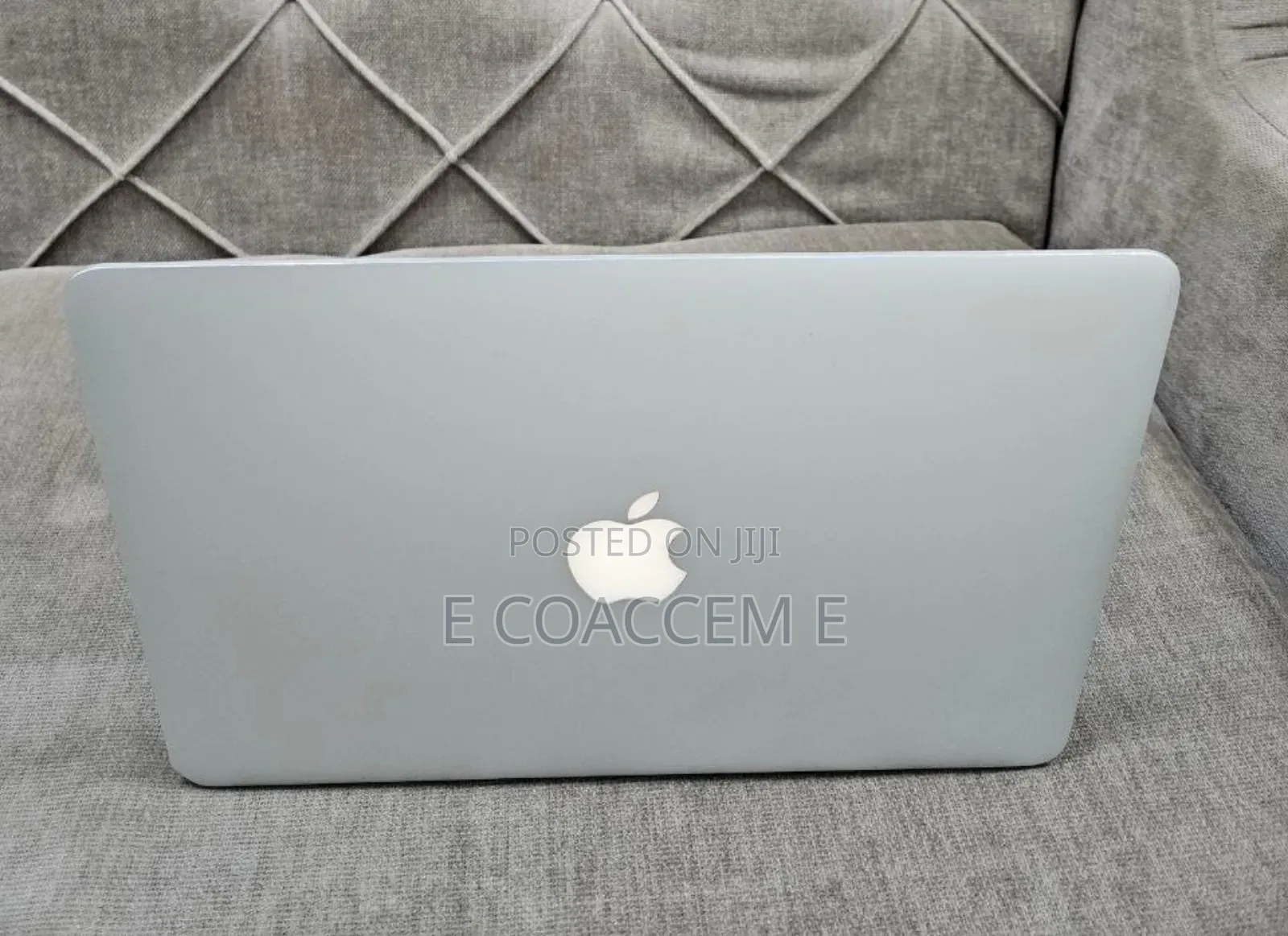 New Laptop Apple MacBook 8GB Intel Core i7 SSD 256GB