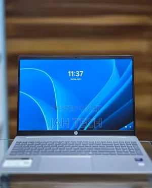 New Laptop HP Pavilion 15 8GB Intel Core Ultra 5 SSD 512GB