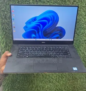 New Laptop Dell 16GB Intel Core i7 SSD 512GB