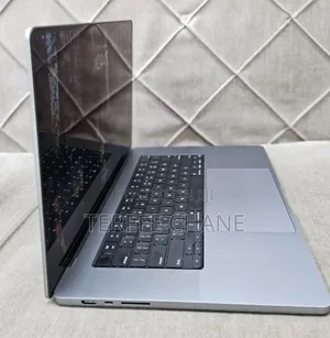 New Laptop Apple MacBook Pro 2021 M1 32GB Apple M1 Pro SSD 512GB