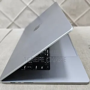 New Laptop Apple MacBook Pro 2021 M1 32GB Apple M1 Pro SSD 512GB