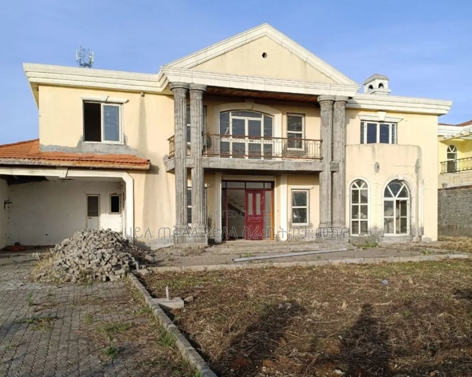 7bdrm Townhouse/Terrace in Ccd Real State, Oromia-Finfinne for sale