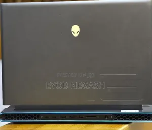 New Laptop Alienware M17x R2 16GB Intel Core i9 SSD 1T