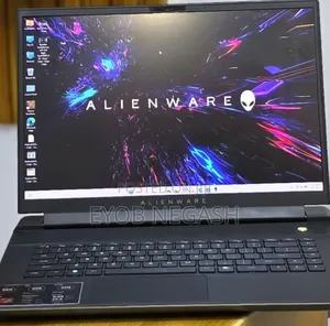 New Laptop Alienware M17x R2 16GB Intel Core i9 SSD 1T