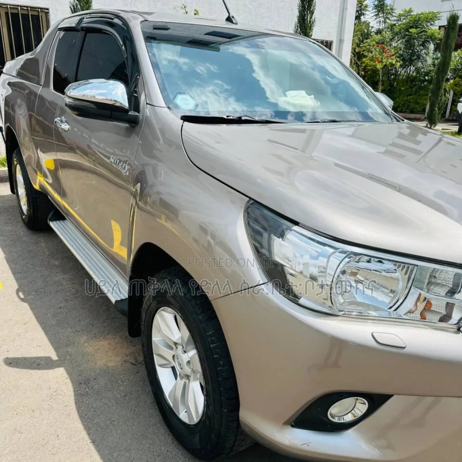 Toyota Hilux 2020 Gray