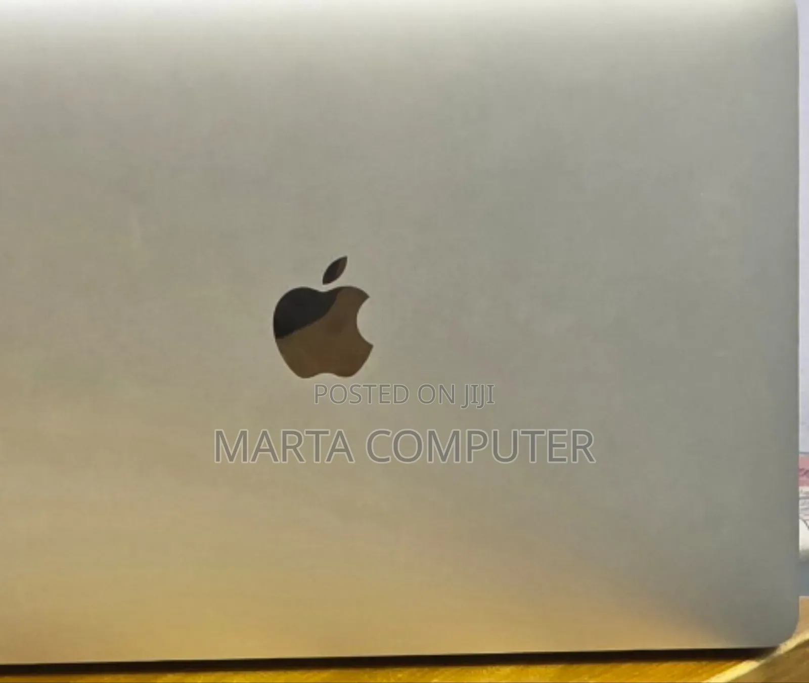 New Laptop Apple MacBook Pro 2019 8GB Intel Core i5 SSD 128GB