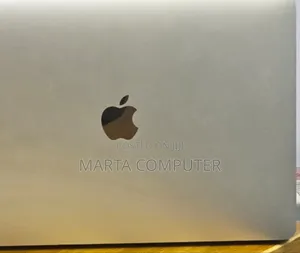New Laptop Apple MacBook Pro 2019 8GB Intel Core i5 SSD 128GB