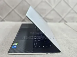 New Laptop Dell XPS 15 16GB Intel Core i7 SSD 1T