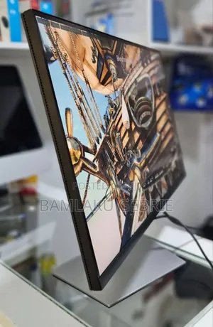 New Dell 27" Inch Frameless Monitor 2022/23 Resolution