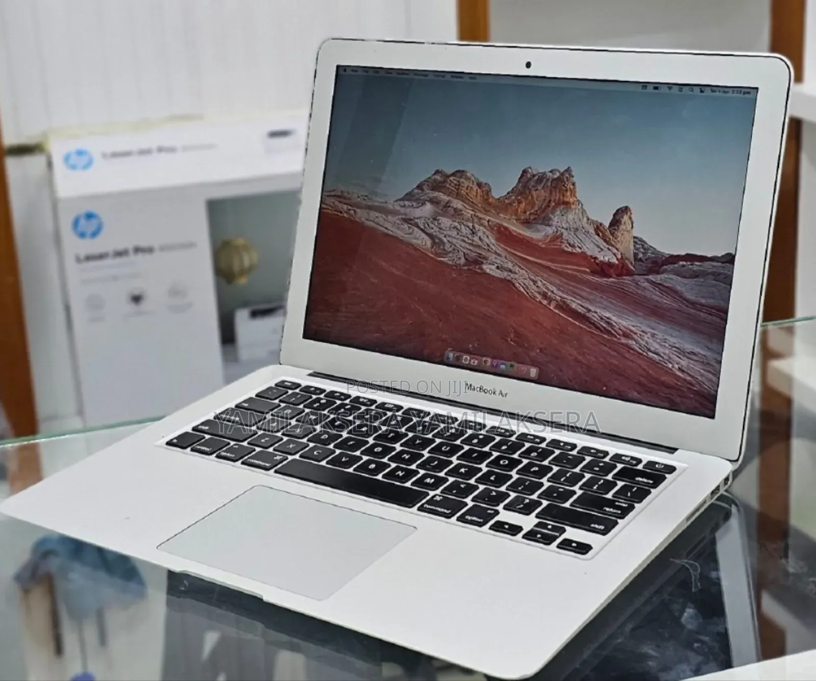 New Laptop Apple MacBook Air 2015 8GB Intel Core i5 SSD 128GB
