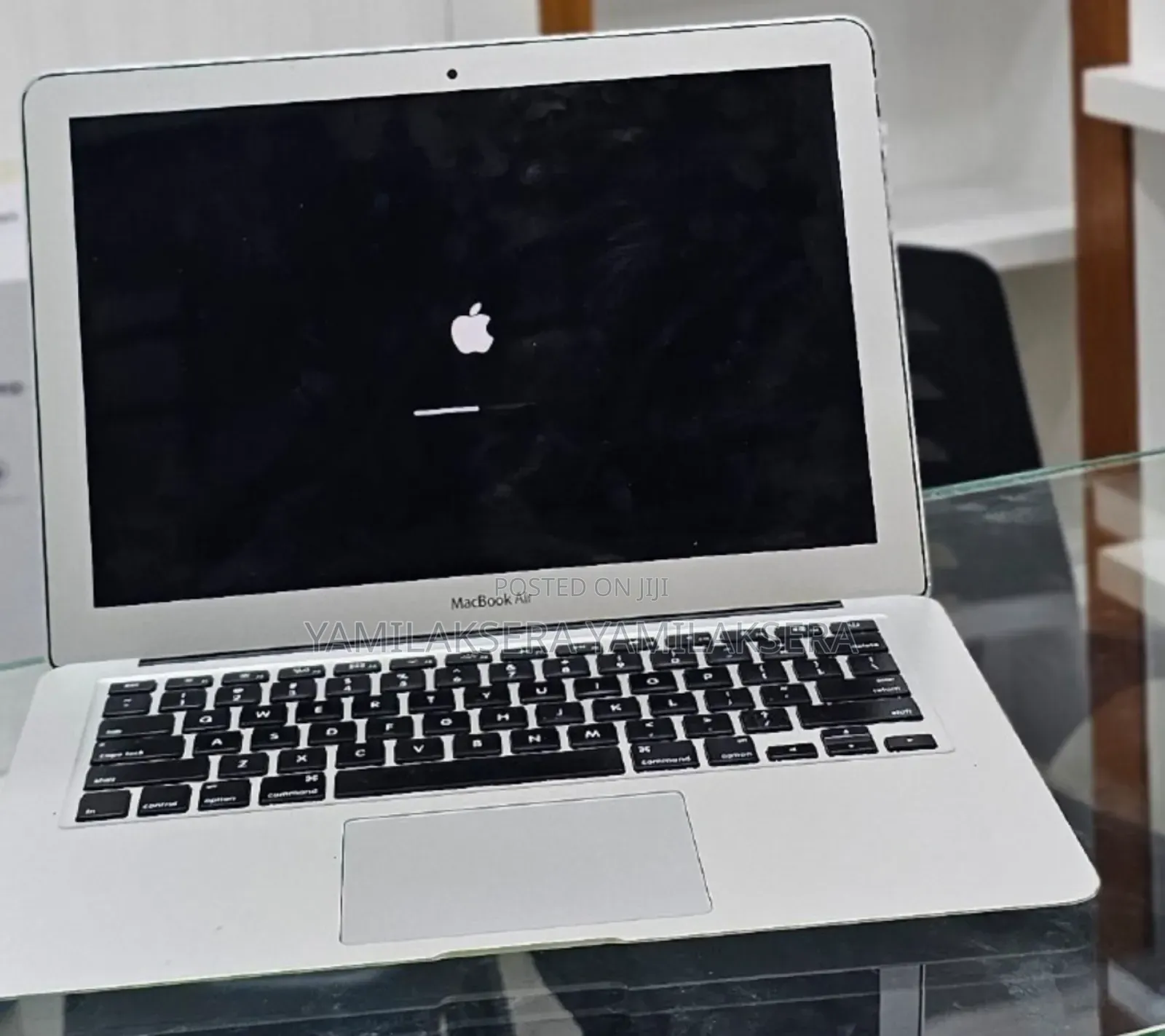 New Laptop Apple MacBook Air 2015 8GB Intel Core i5 SSD 128GB