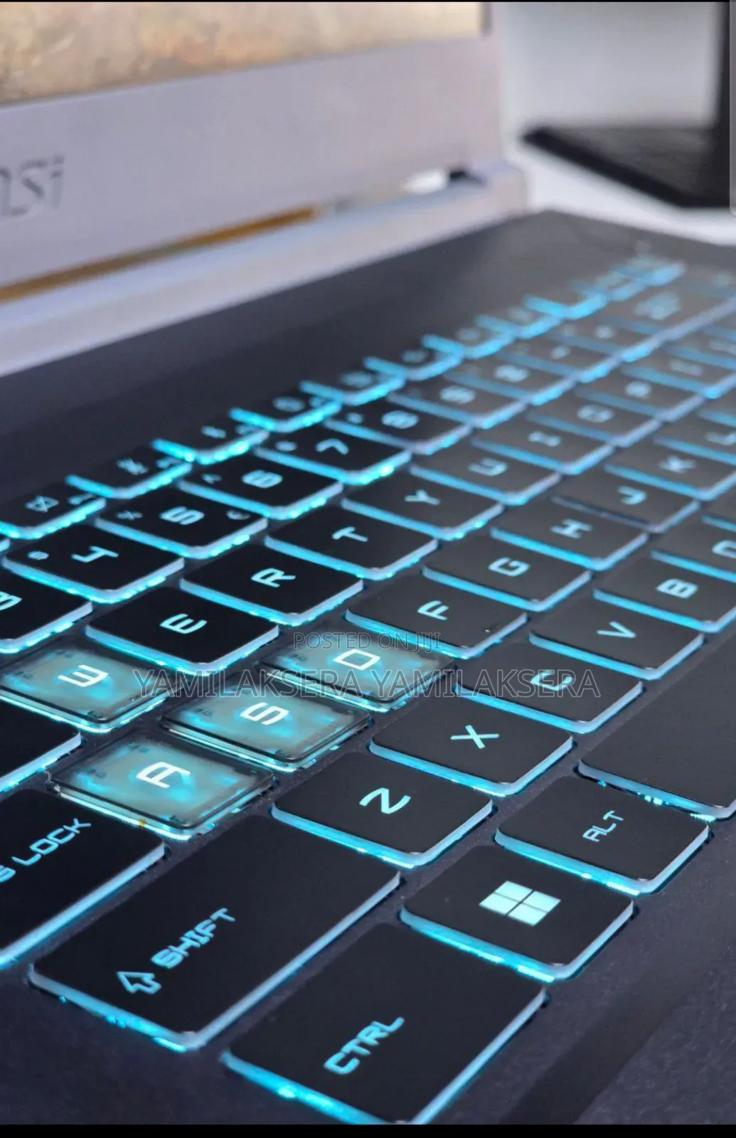 New Laptop MSI 16GB Intel Core i5 SSD 512GB