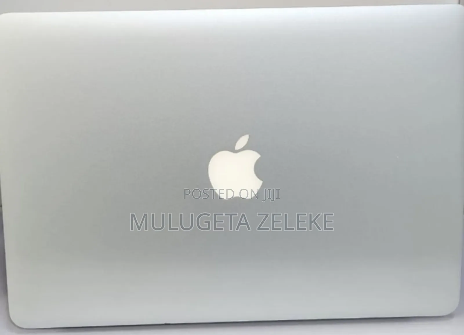 New Laptop Apple MacBook Pro 2017 8GB Intel Core i5 SSD 256GB
