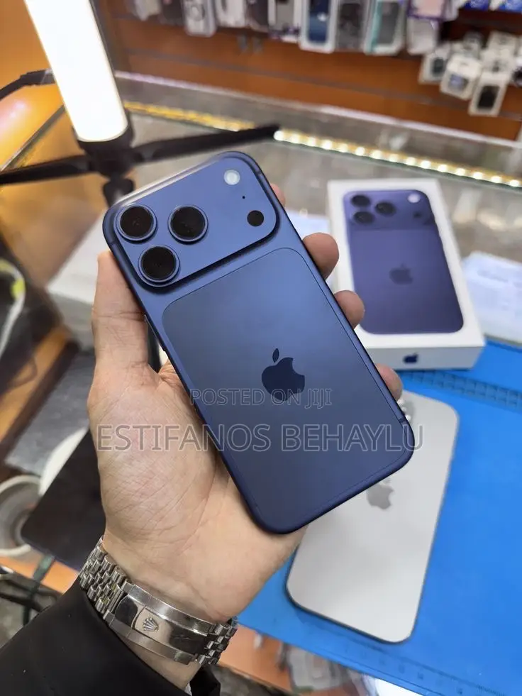 New Apple iPhone 17 Pro 256 GB Blue