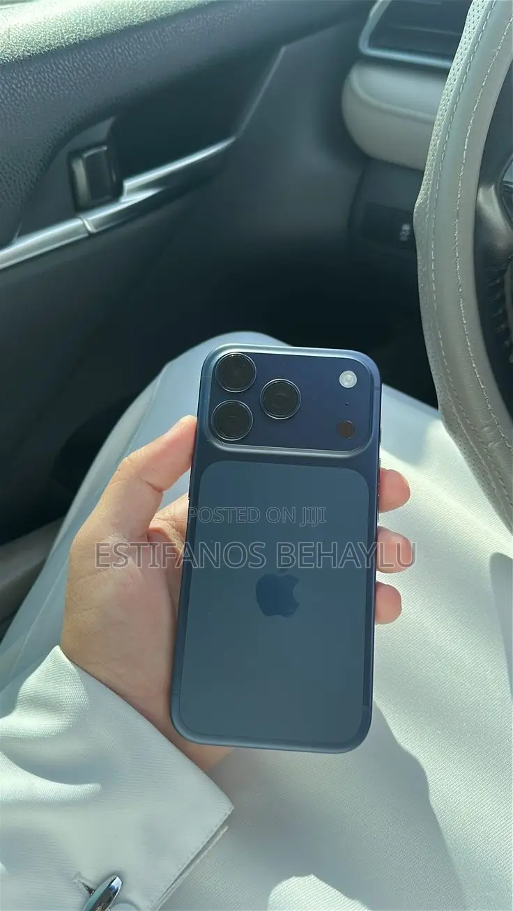 New Apple iPhone 17 Pro 256 GB Blue
