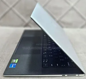 New Laptop Dell XPS 15 16GB Intel Core i7 SSD 1T
