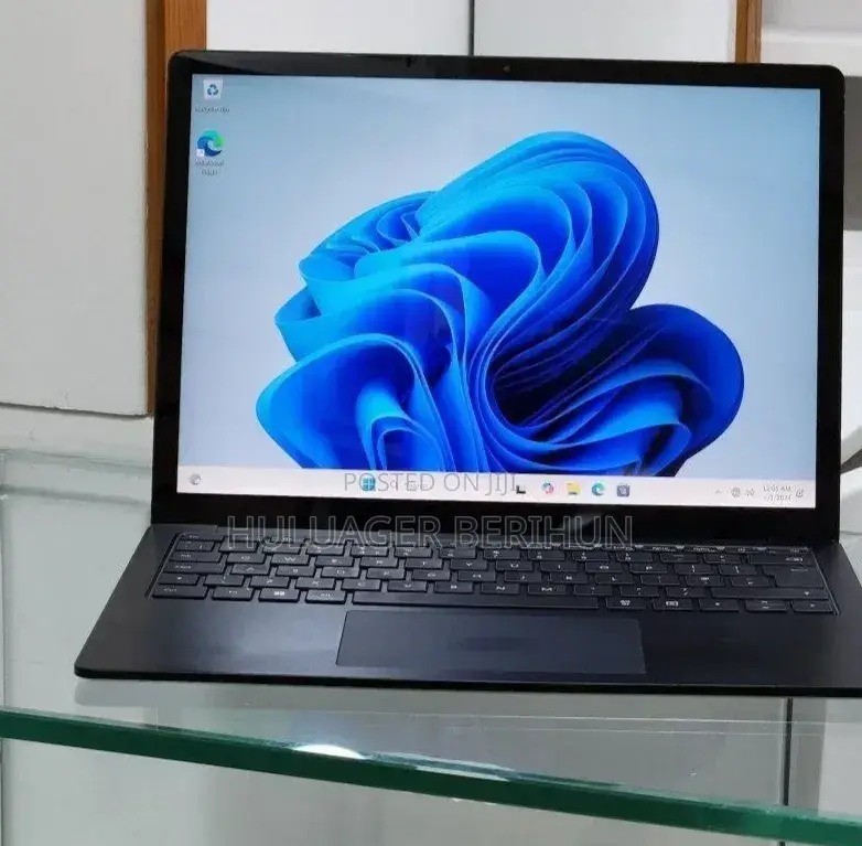New Laptop Microsoft Surface Laptop 4 16GB Intel Core i7 SSD 512GB