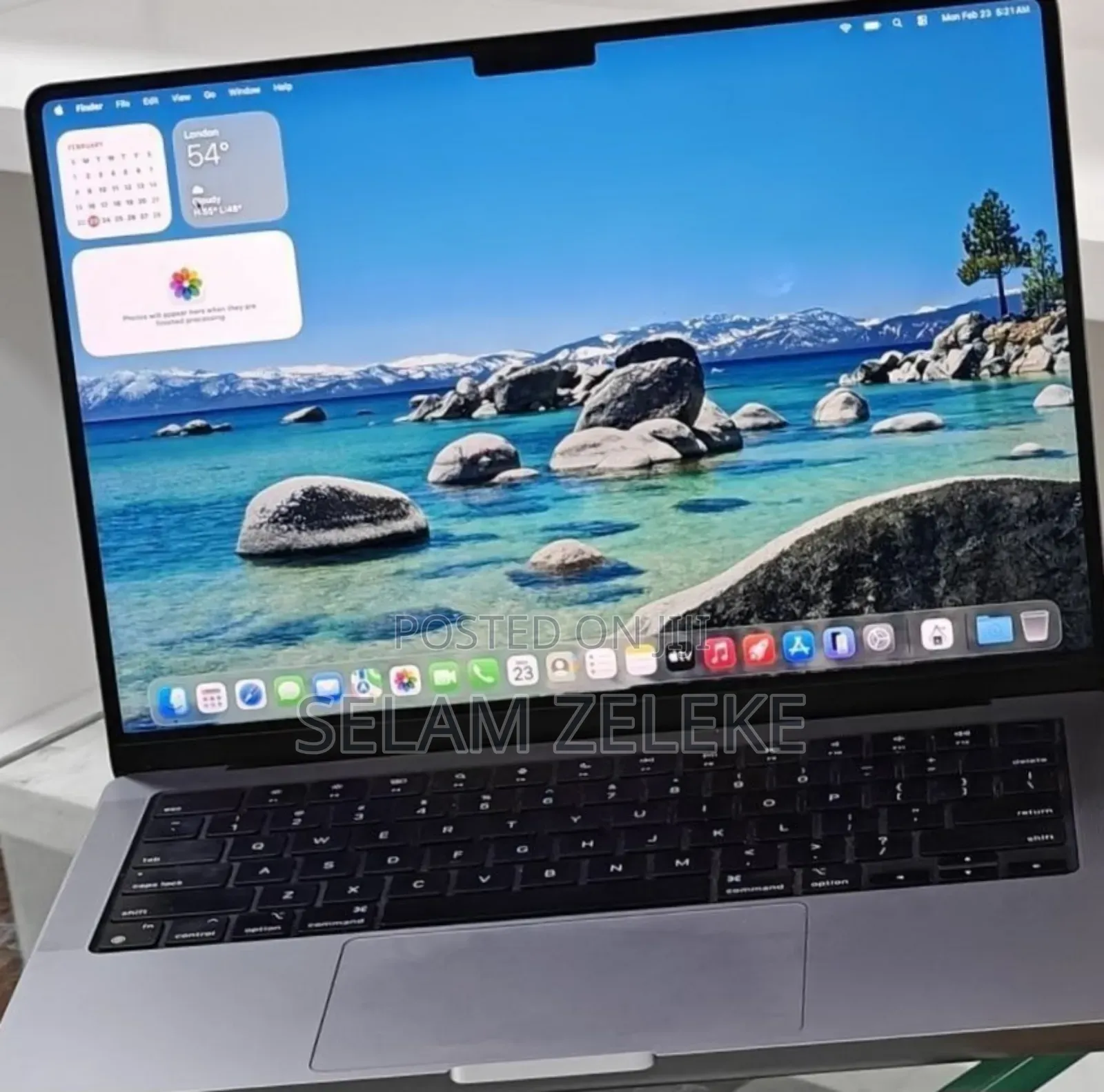 New Laptop Apple MacBook Pro 2024 M3 14-inch 8GB SSD 512GB