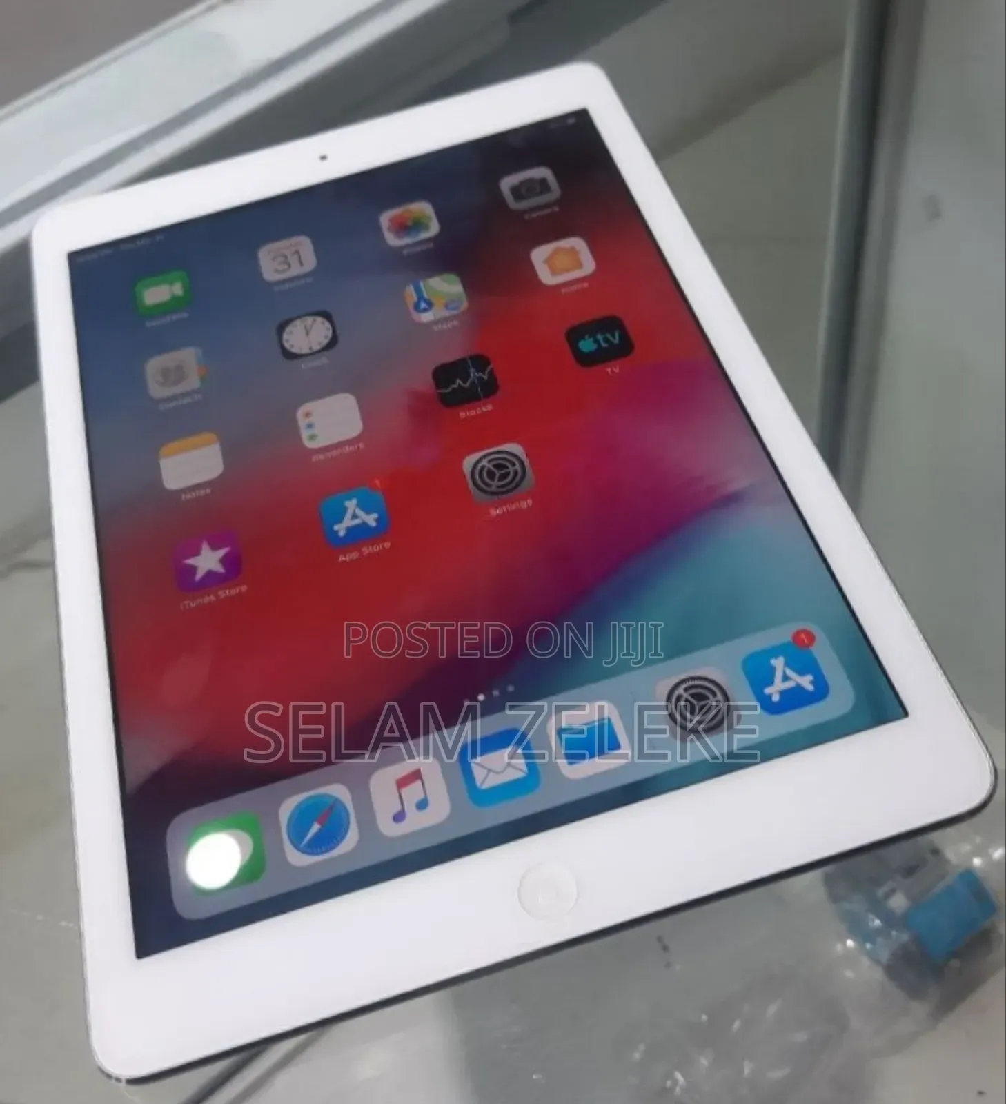 New Apple iPad Air 64 GB Silver