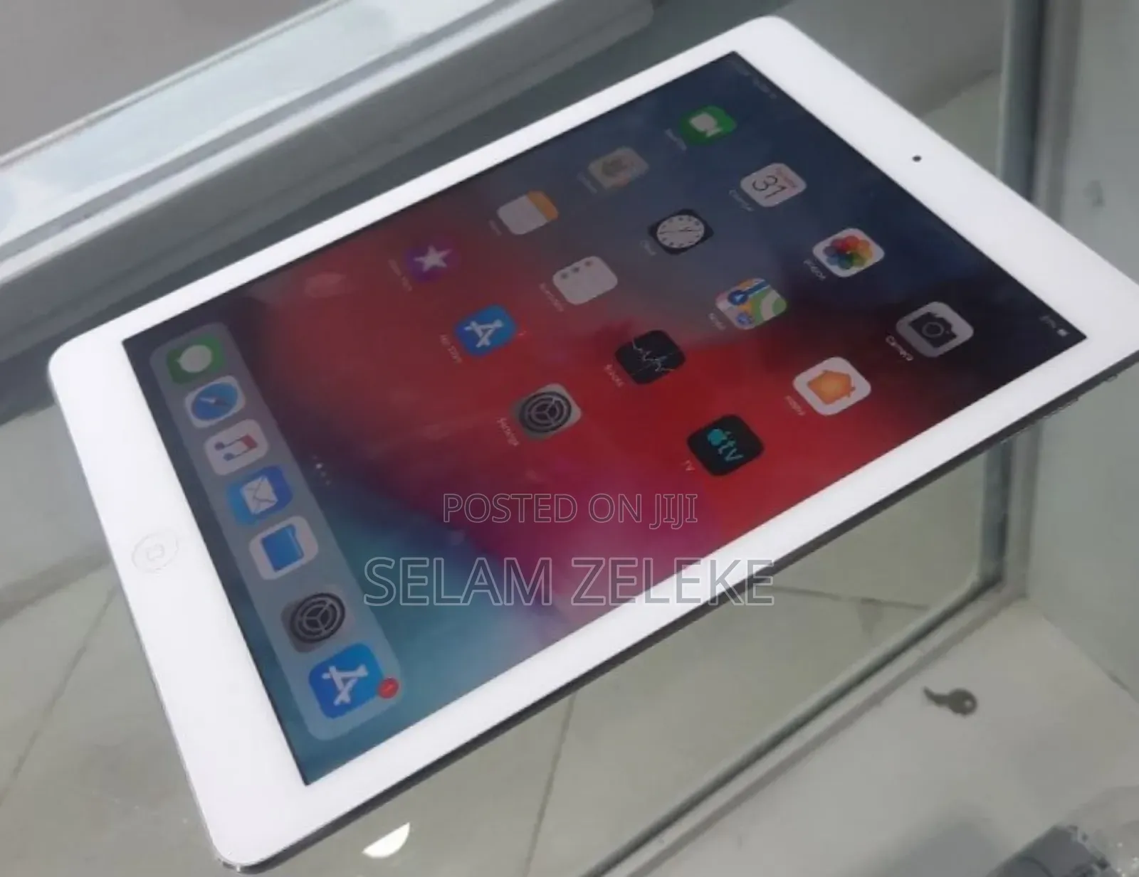 New Apple iPad Air 64 GB Silver