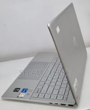 New Laptop HP 16GB Intel Core i5 SSD 512GB