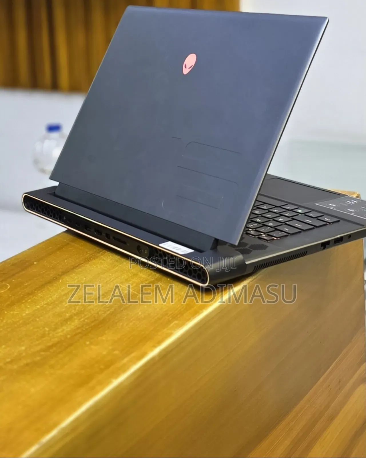 New Laptop Alienware X16 r1 16GB Intel Core i9 SSD 1T