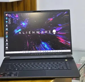 New Laptop Alienware X16 r1 16GB Intel Core i9 SSD 1T