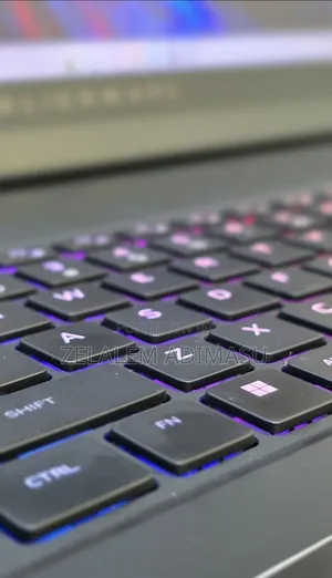 New Laptop Alienware X16 r1 16GB Intel Core i9 SSD 1T
