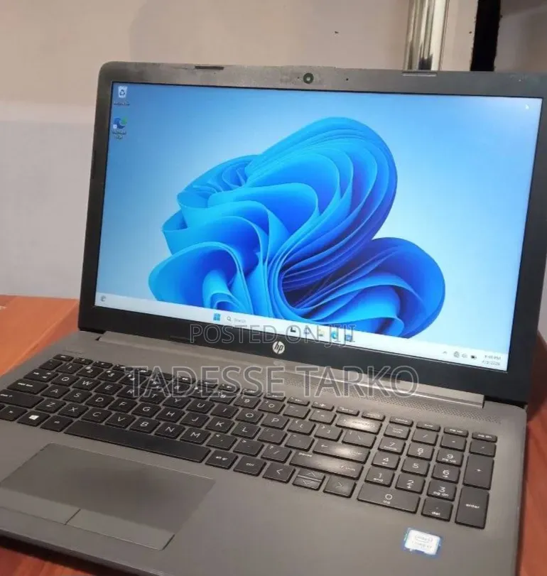 New Laptop HP Stream Notebook 8GB Intel Core i7 HDD 1T