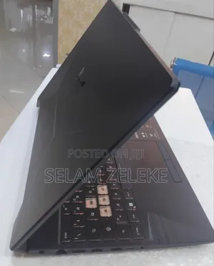 New Laptop Asus 16GB AMD Ryzen 5 SSD 512GB