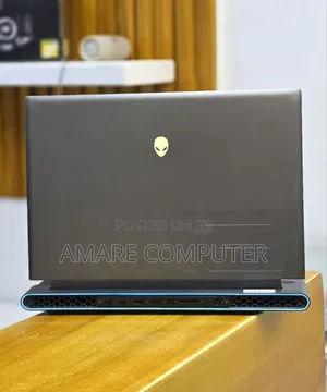 New Laptop Alienware X16 r1 16GB Intel Core i9 SSD 1T