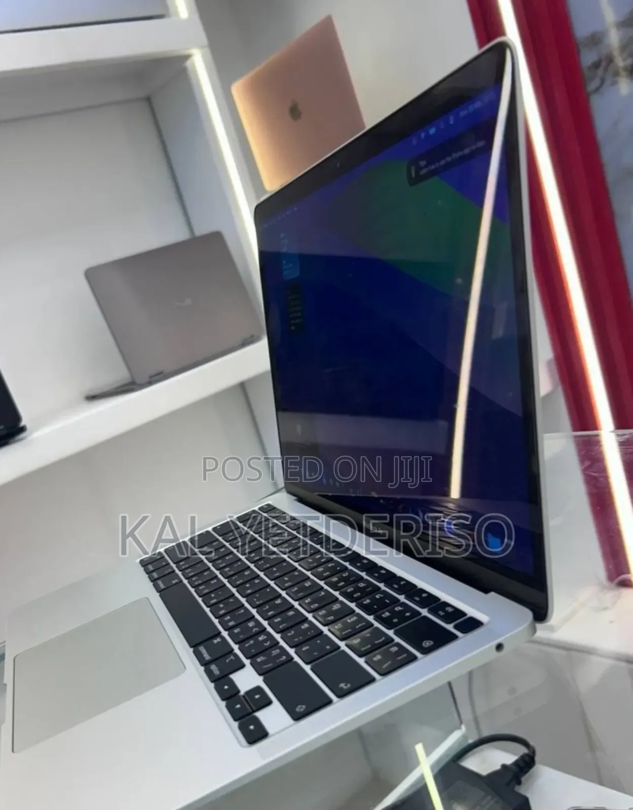 New Laptop Apple MacBook Air 2020 M1 8GB Apple M1 SSD 256GB
