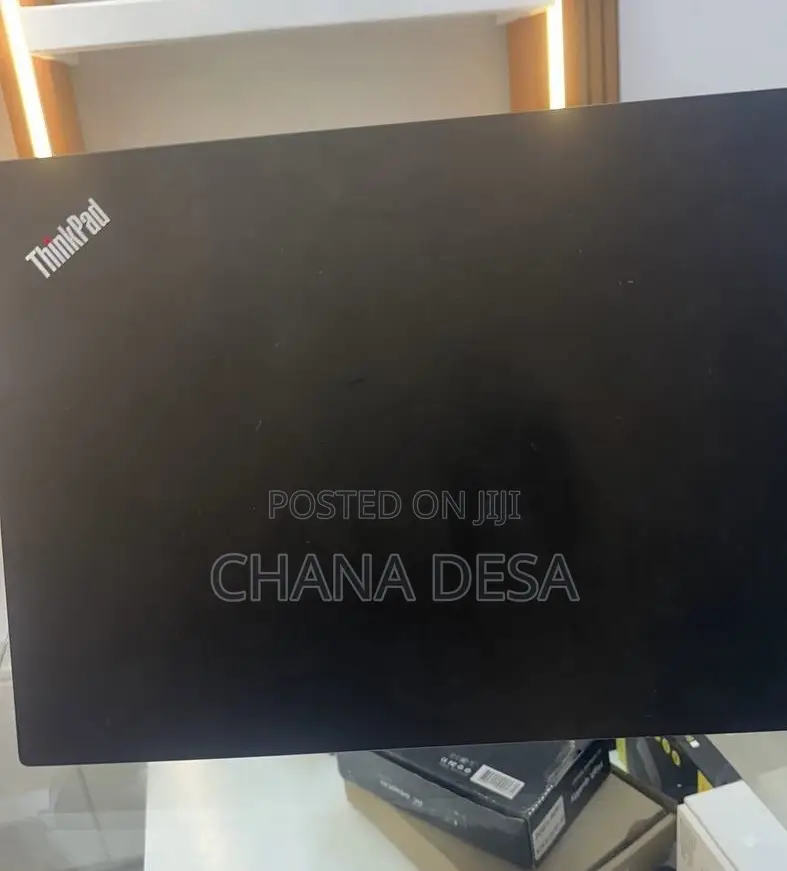 New Laptop Lenovo 8GB Intel Core i7 SSD 512GB