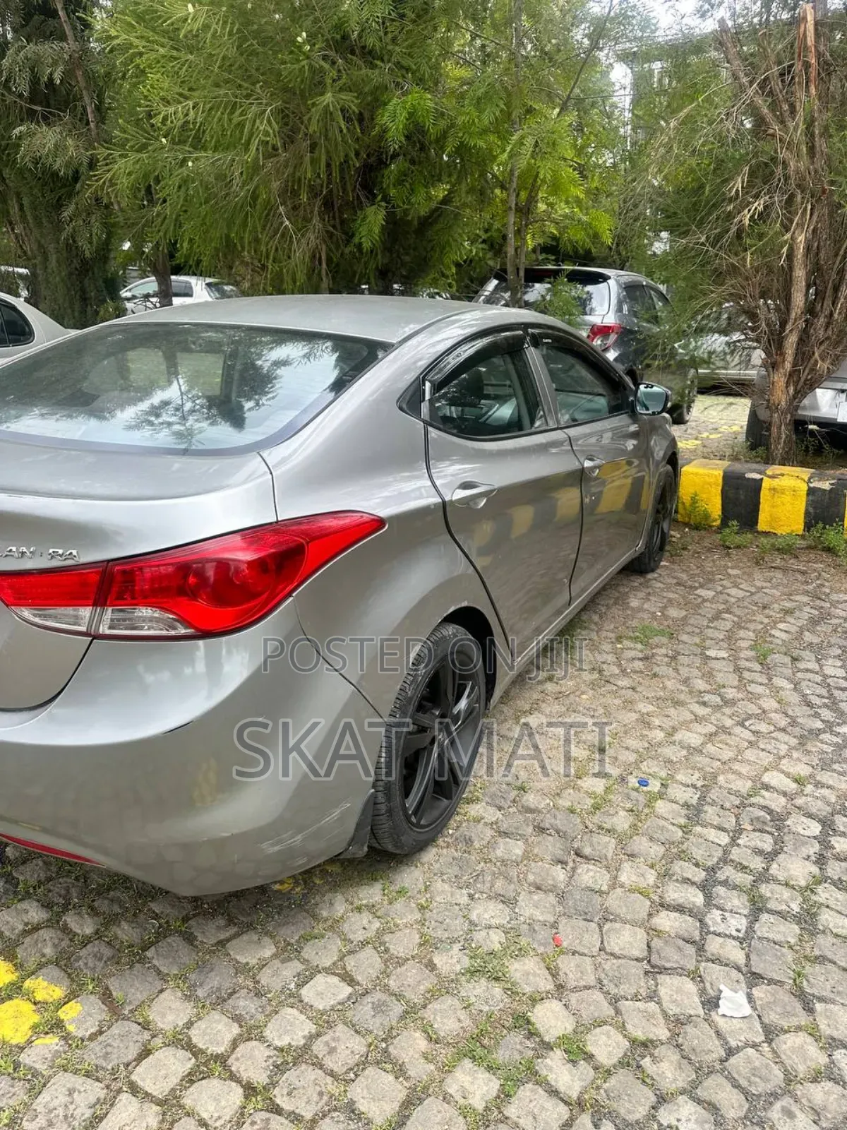 Hyundai Elantra GLS Automatic 2012 Silver