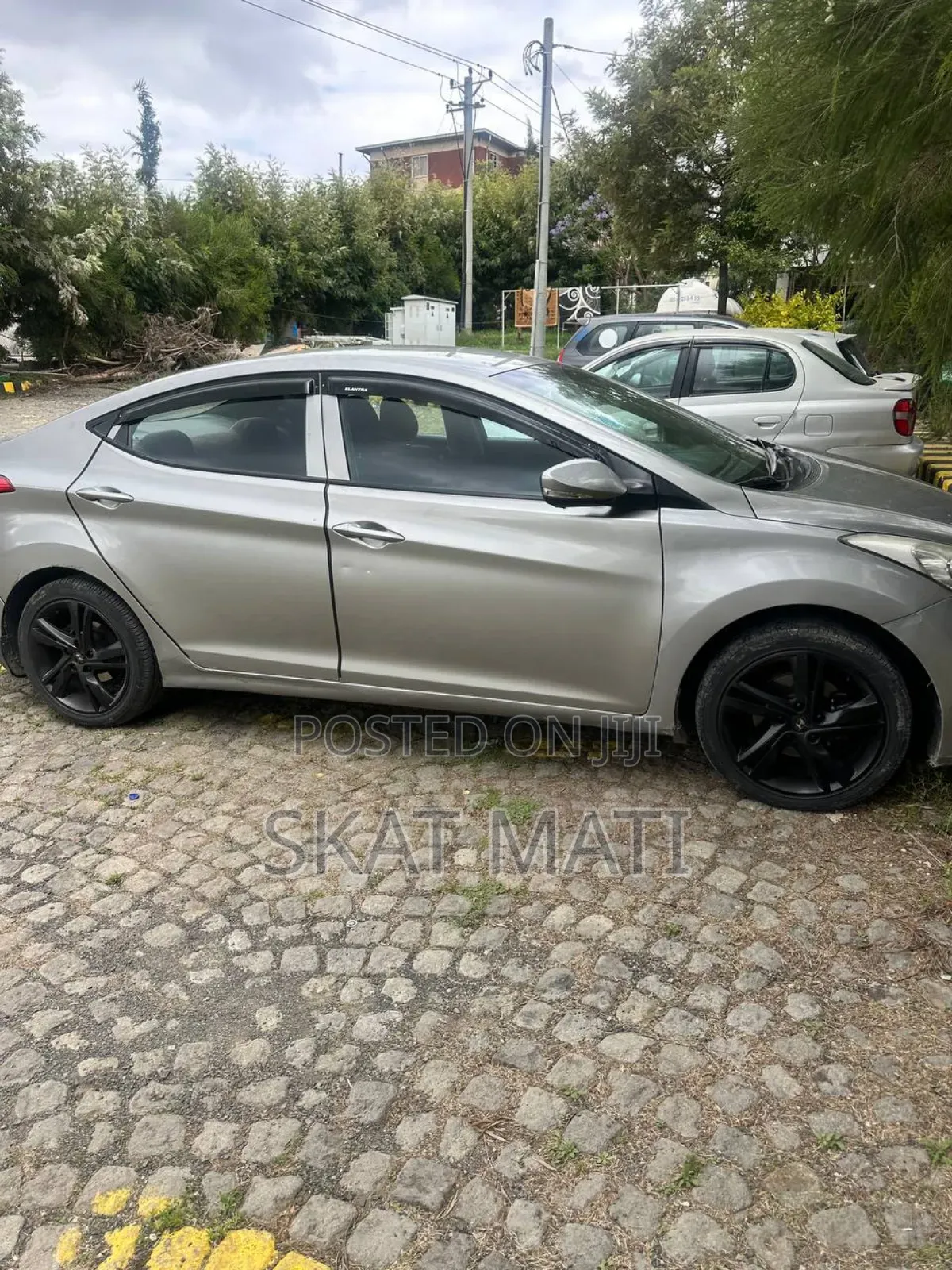 Hyundai Elantra GLS Automatic 2012 Silver