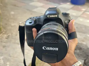Canon 5d Mark | Urgent