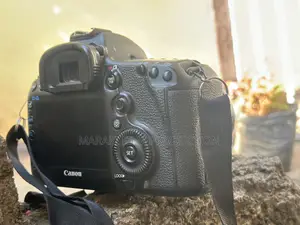 Canon 5d Mark | Urgent