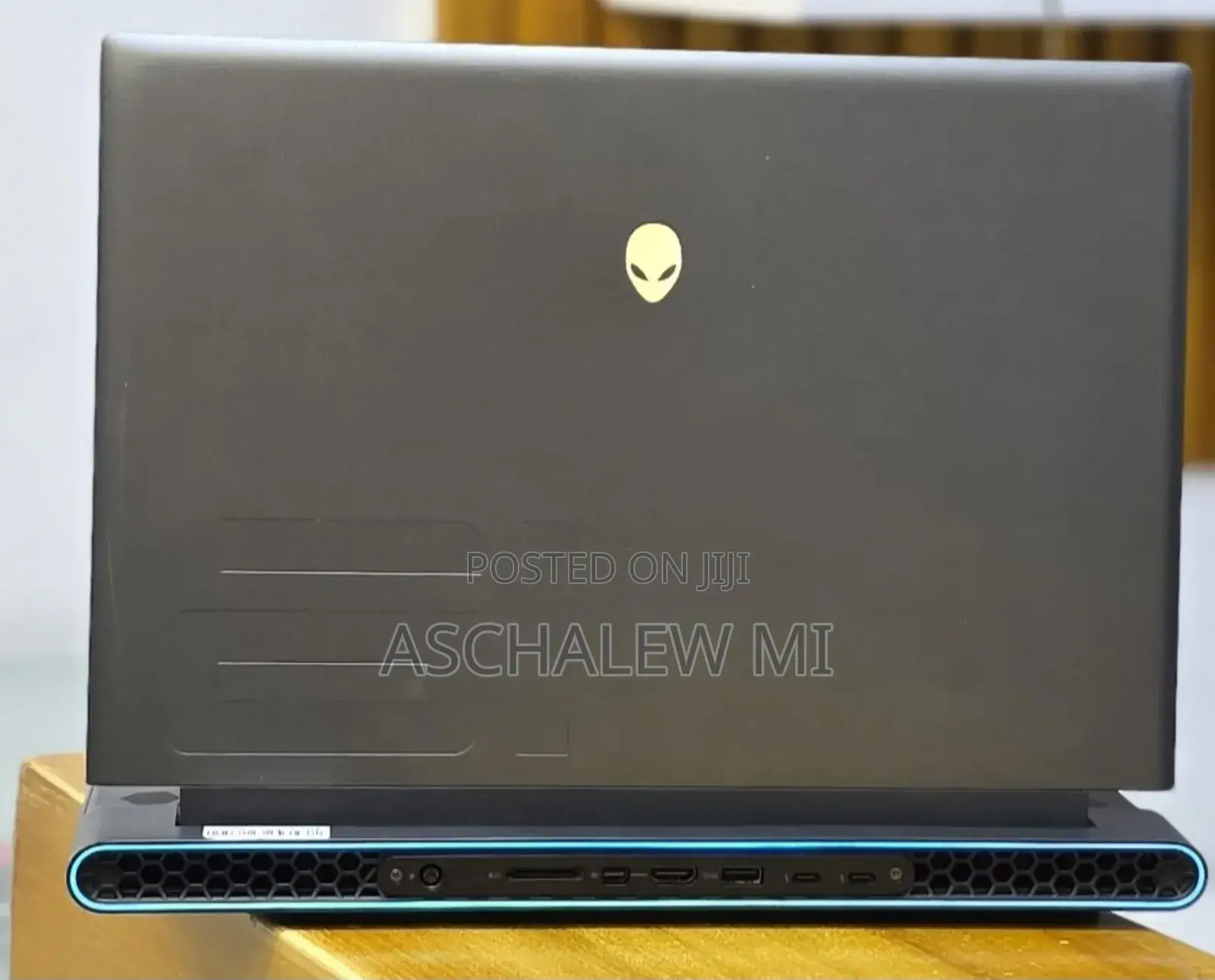 New Laptop Dell Allienware M18 R1 16GB Intel Core i9 SSD 1T