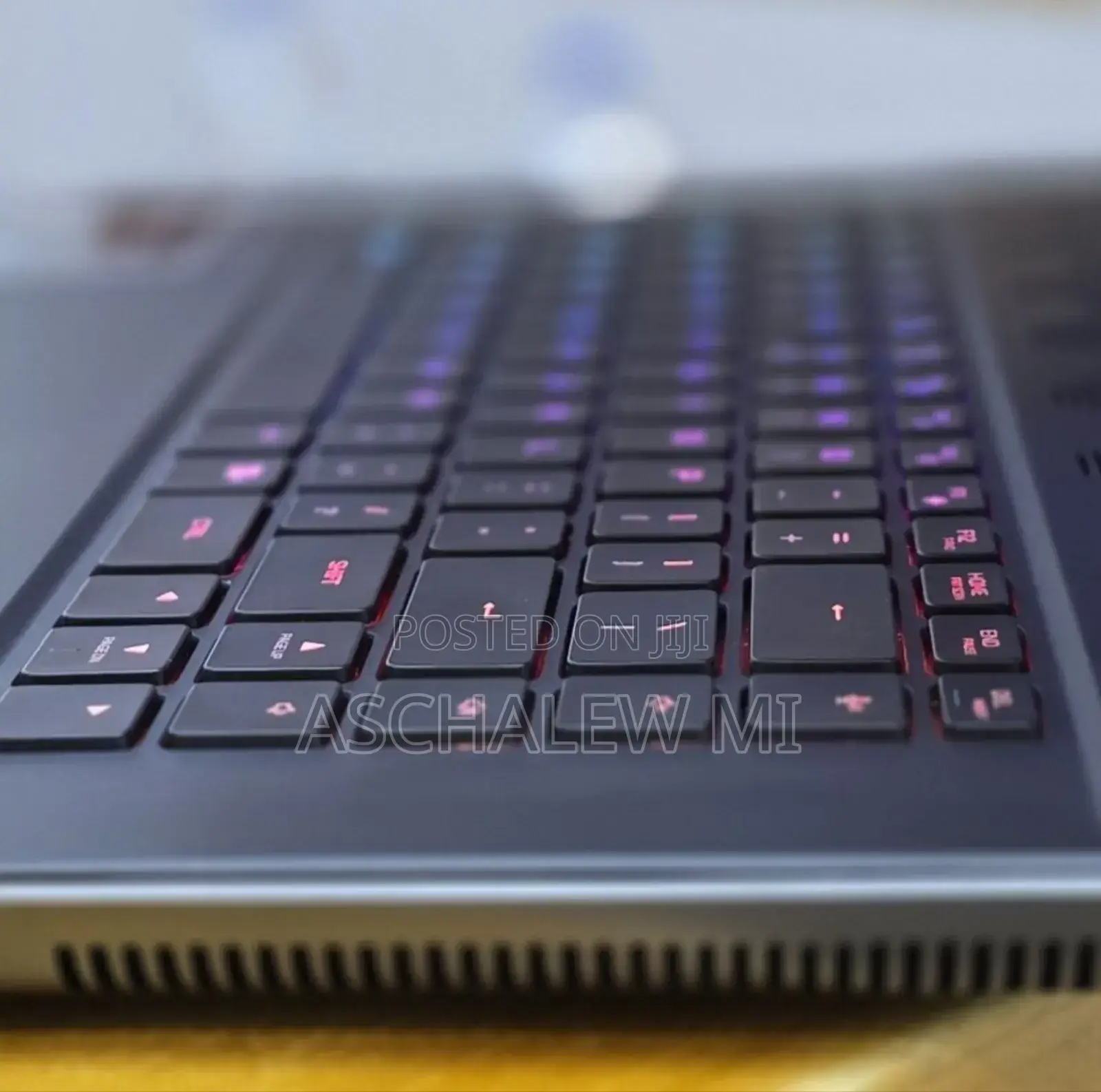 New Laptop Dell Allienware M18 R1 16GB Intel Core i9 SSD 1T