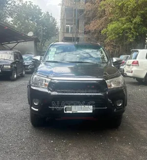 Toyota Hilux 2017 Black