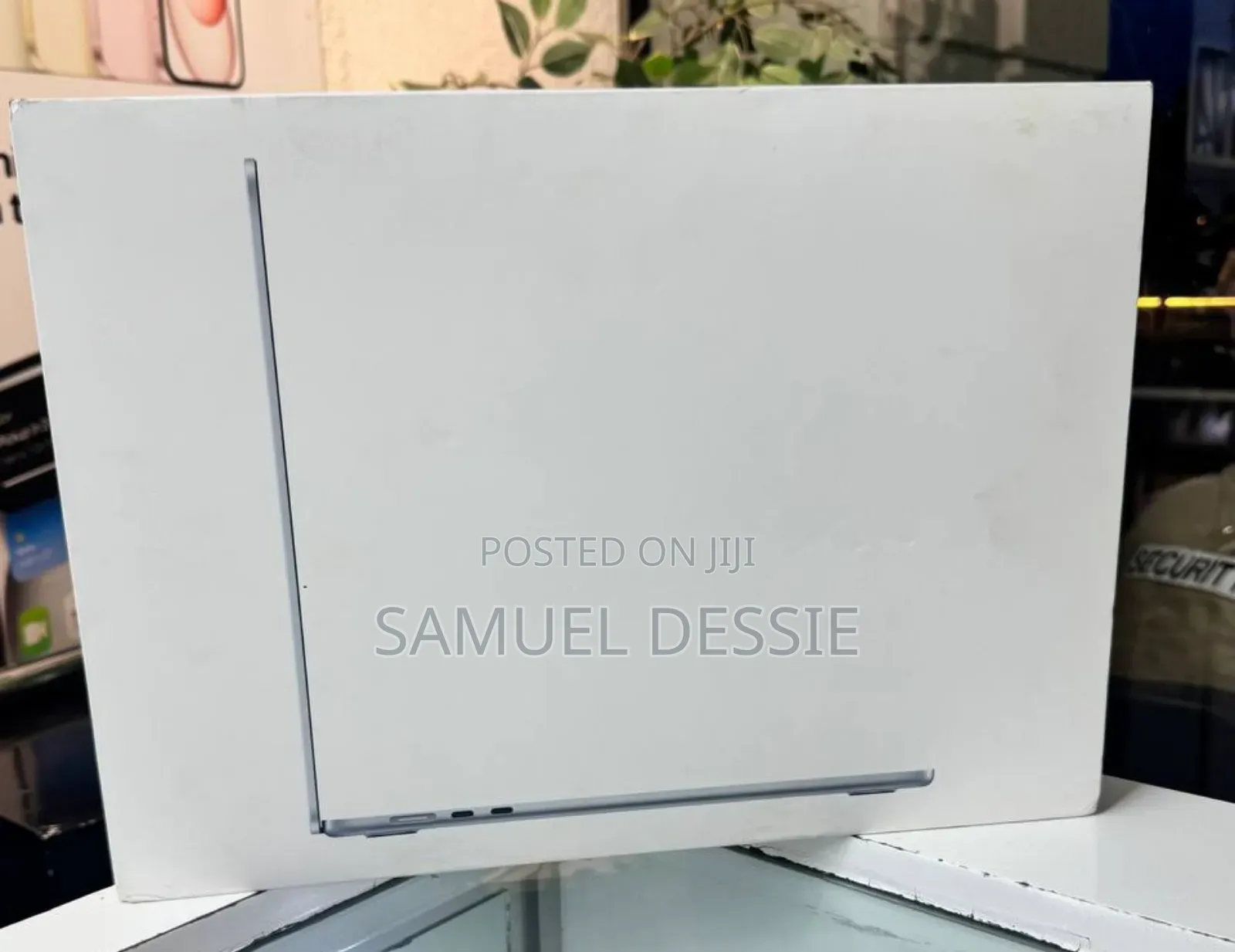 New Laptop Apple MacBook Air 2025 M4 15-inch 16GB Apple M4 SSD 512GB