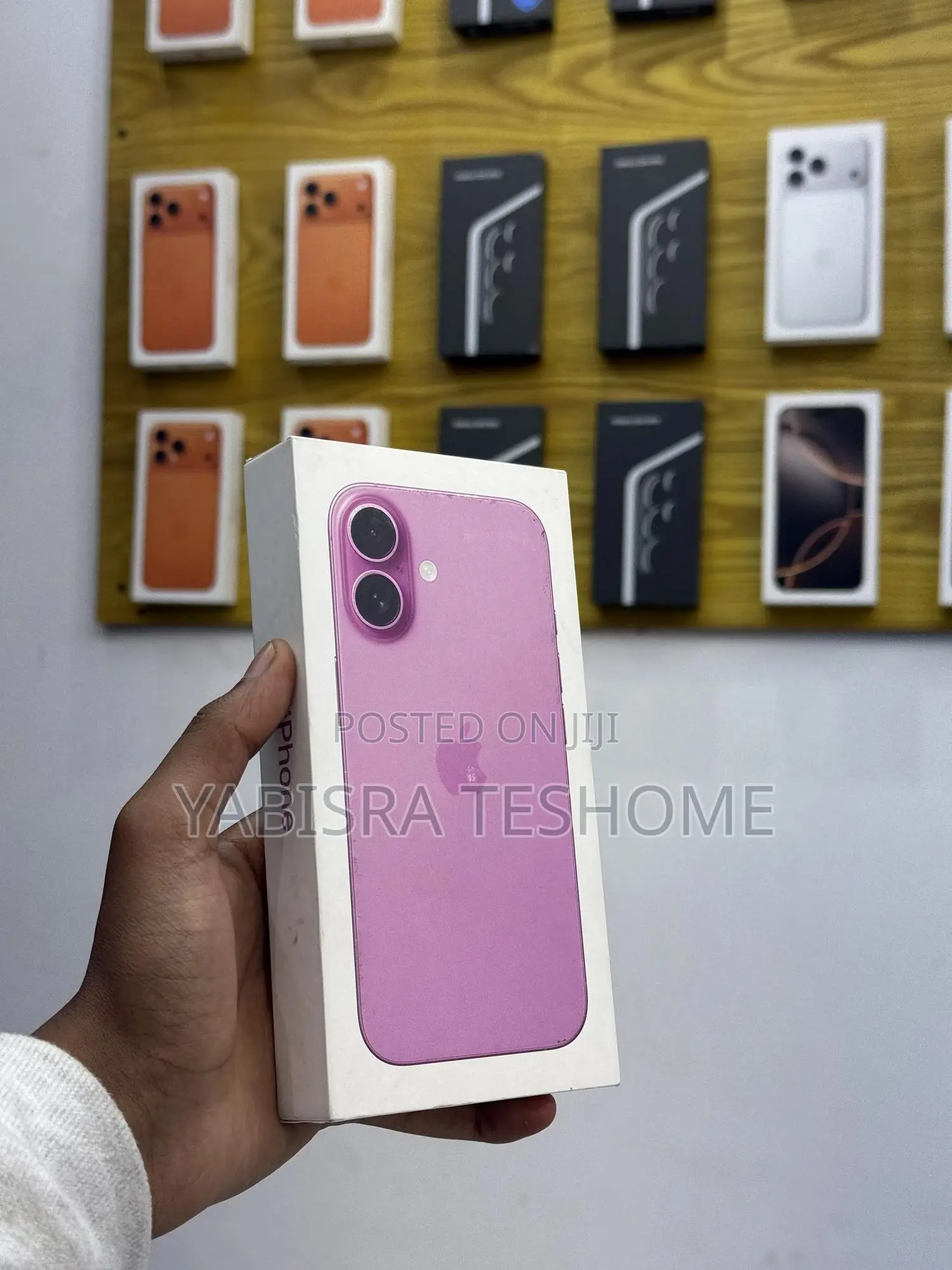 New Apple iPhone 16 128 GB Pink