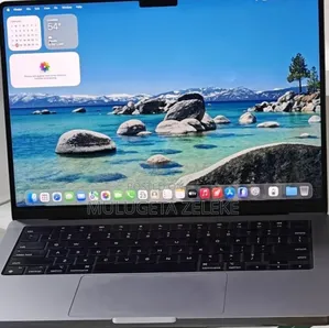 New Apple MacBook Air 2024 M3 13-inch 8GB Intel Core M3 SSD 512GB