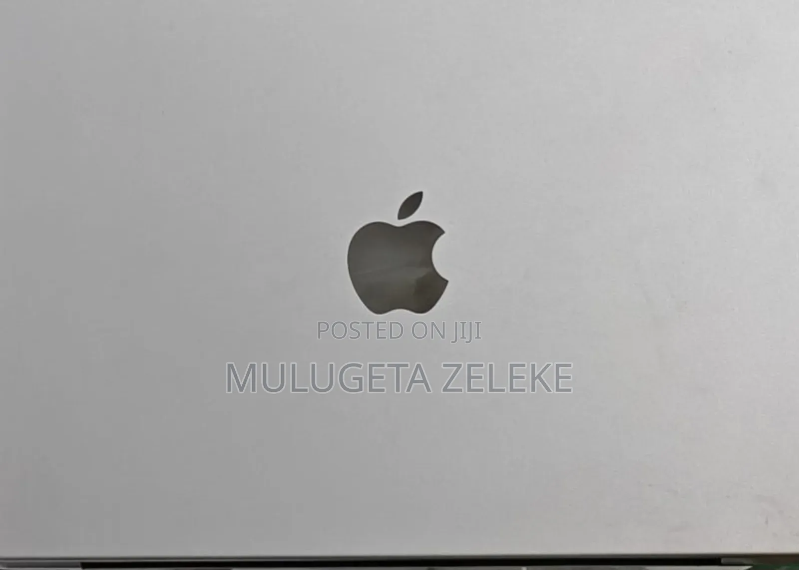 New Apple MacBook Air 2024 M3 13-inch 8GB Intel Core M3 SSD 512GB