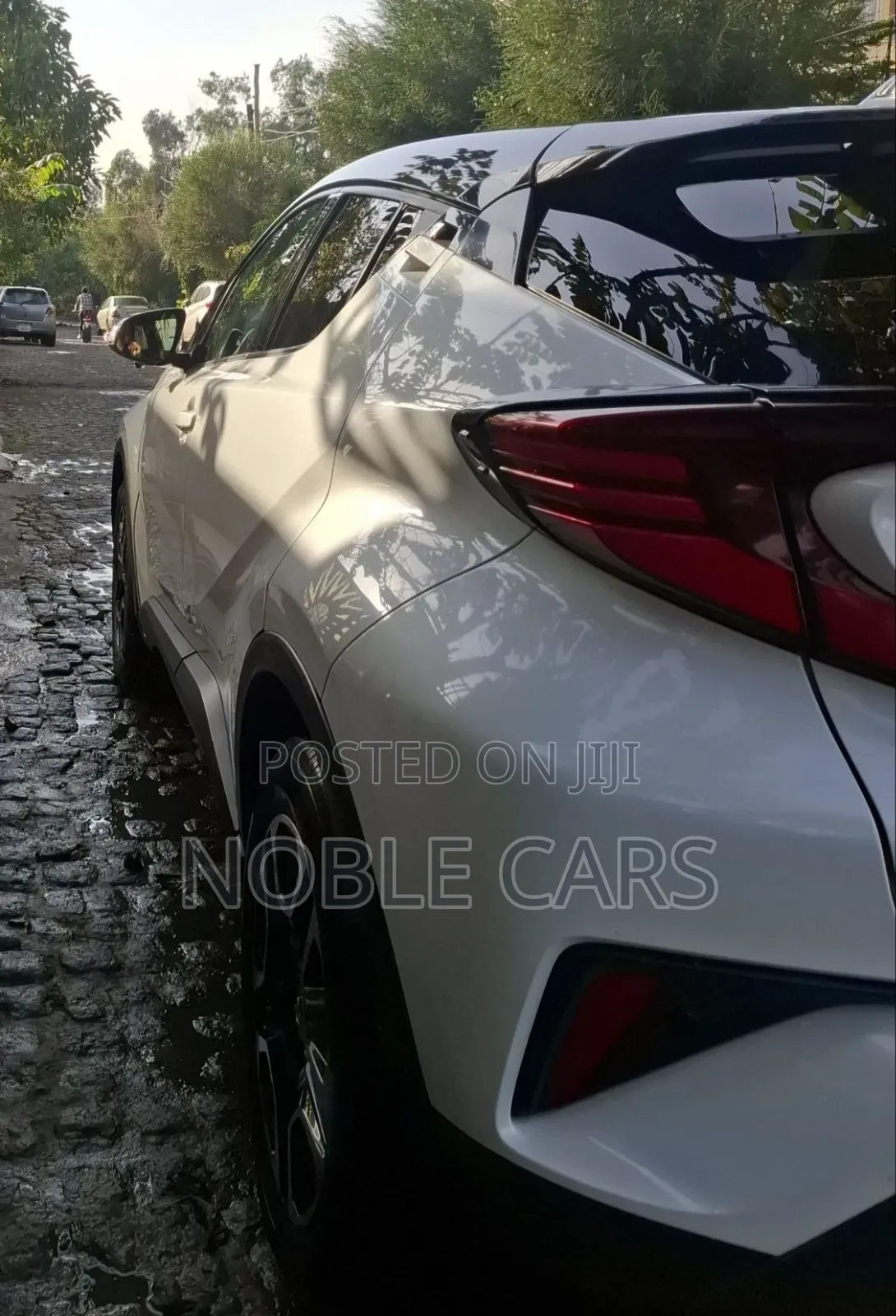 Toyota C-HR 2021 Ivory