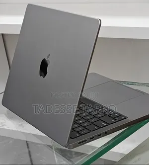 New Laptop Apple MacBook Pro 2023 M3 14-inch 8GB Apple M3 Pro SSD 512GB