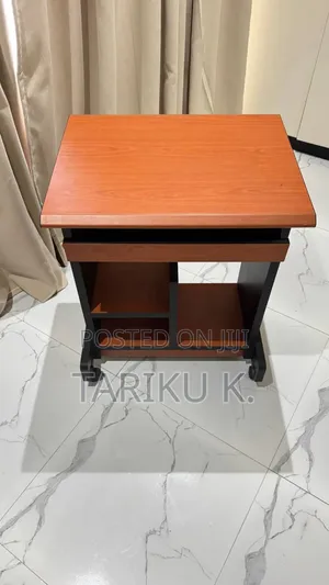 Desktop Stand